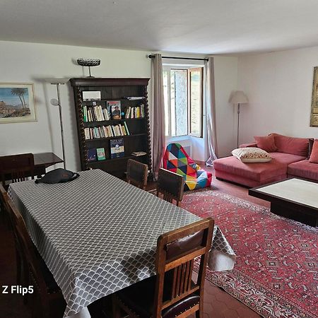 La Grande Maison Dans La Prairie Caille Екстериор снимка
